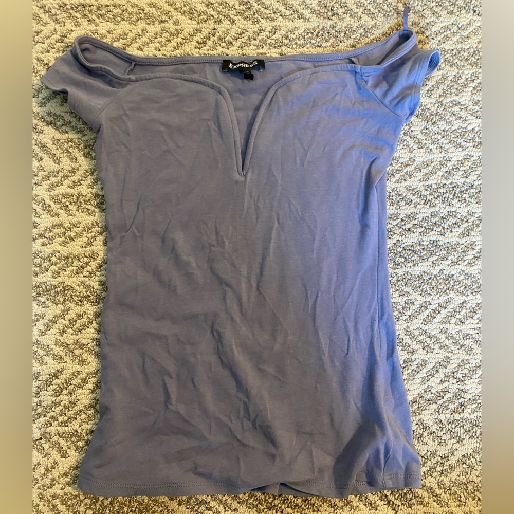 Off the shoulder plunge shirt